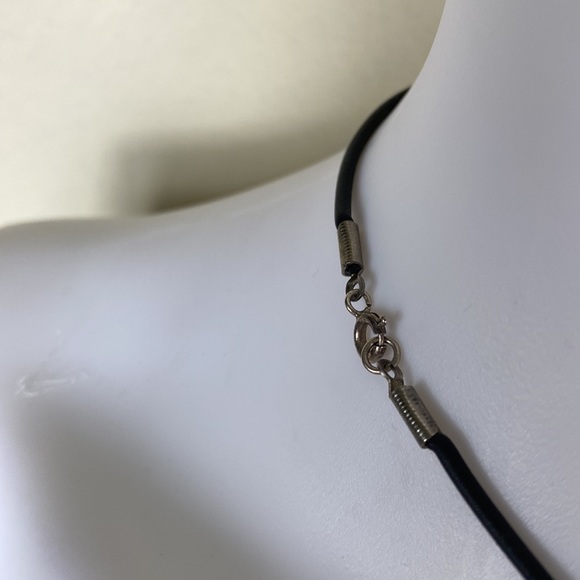 Bird Leather String Necklace. - Picture 4 of 4